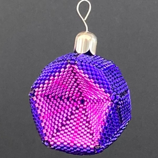 Indented Christmas Bauble Beading Tutorial